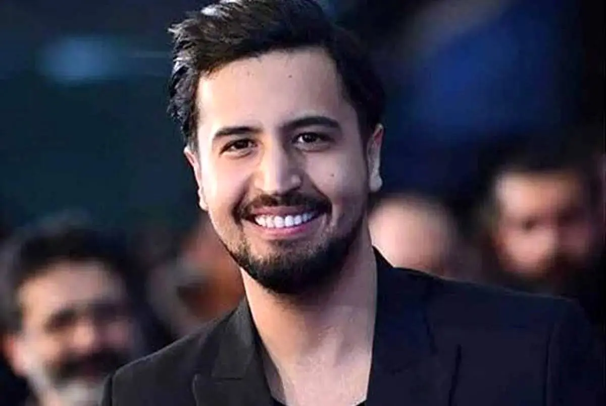 مهرداد صدیقیان با عکس سلفی داخل آسانسوریش جلب توجه کرد