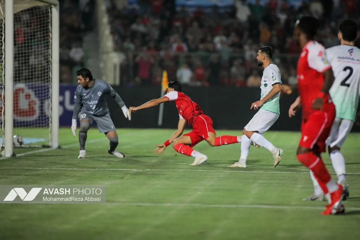 هفته ششم لیگ برتر فوتبال ایران؛ پرسپولیس - ذوب‌آهن