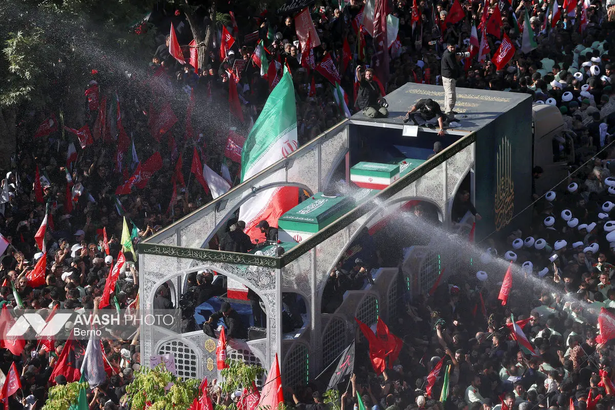 مراسم تشییع پیکر مطهر رهبر شهید انقلاب - مشهد