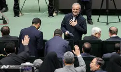 پزشکیان به مجلس رسید