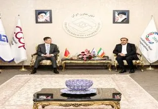 برگزاری نشست رئیس اتاق تعاون ایران با سفیر کشور چین در ایران