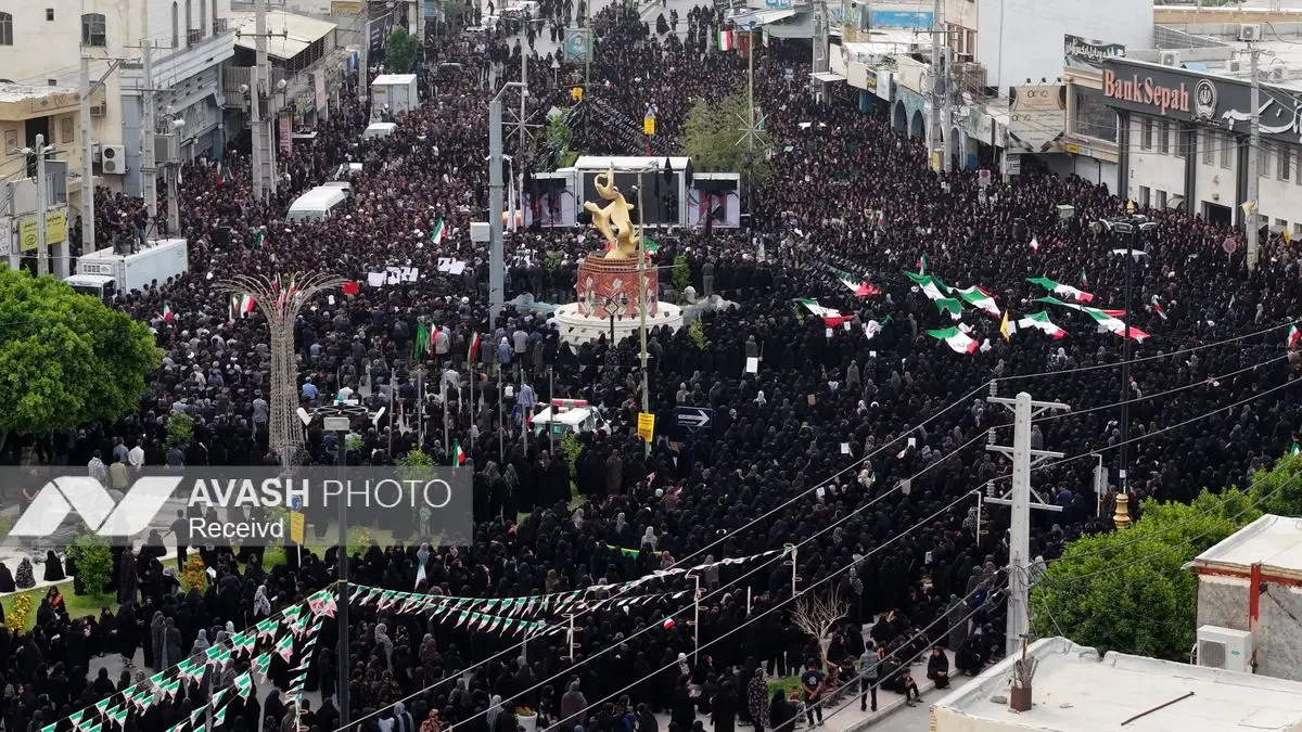 گزارش نصویری/ تشییع پیکر شهدای مدرسه میناب