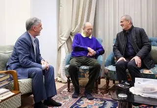 دیدار رئیس‌جمهور با استاد علی نصیریان به مناسبت روز جهانی تئاتر 