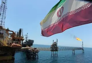 مسیر قدرت اقتصادی را اشتباه رفته‌ایم