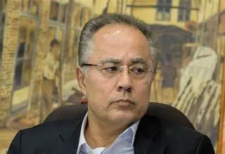 خداحافظی پزشکیان با معاون پارلمانی و رفیق قدیمی 