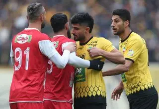 باشگاه پرسپولیس: مدعی فرهنگ، اخلاق را باخت