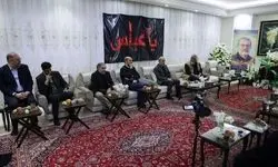 دیدار رئیس سازمان صداوسیما با خانواده شهید لاریجانی