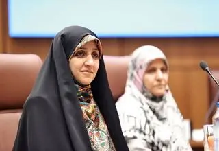 بهروزآذر: هیچ ایرانی نباید احساس طردشدگی کند