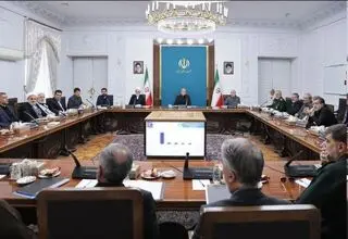 پزشکیان: راهکارهای فضای مجازی باید با واقعیات کشور منطبق باشد