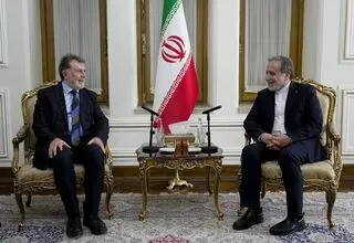 دیدار خداحافظی سفیر ترکیه با عراقچی