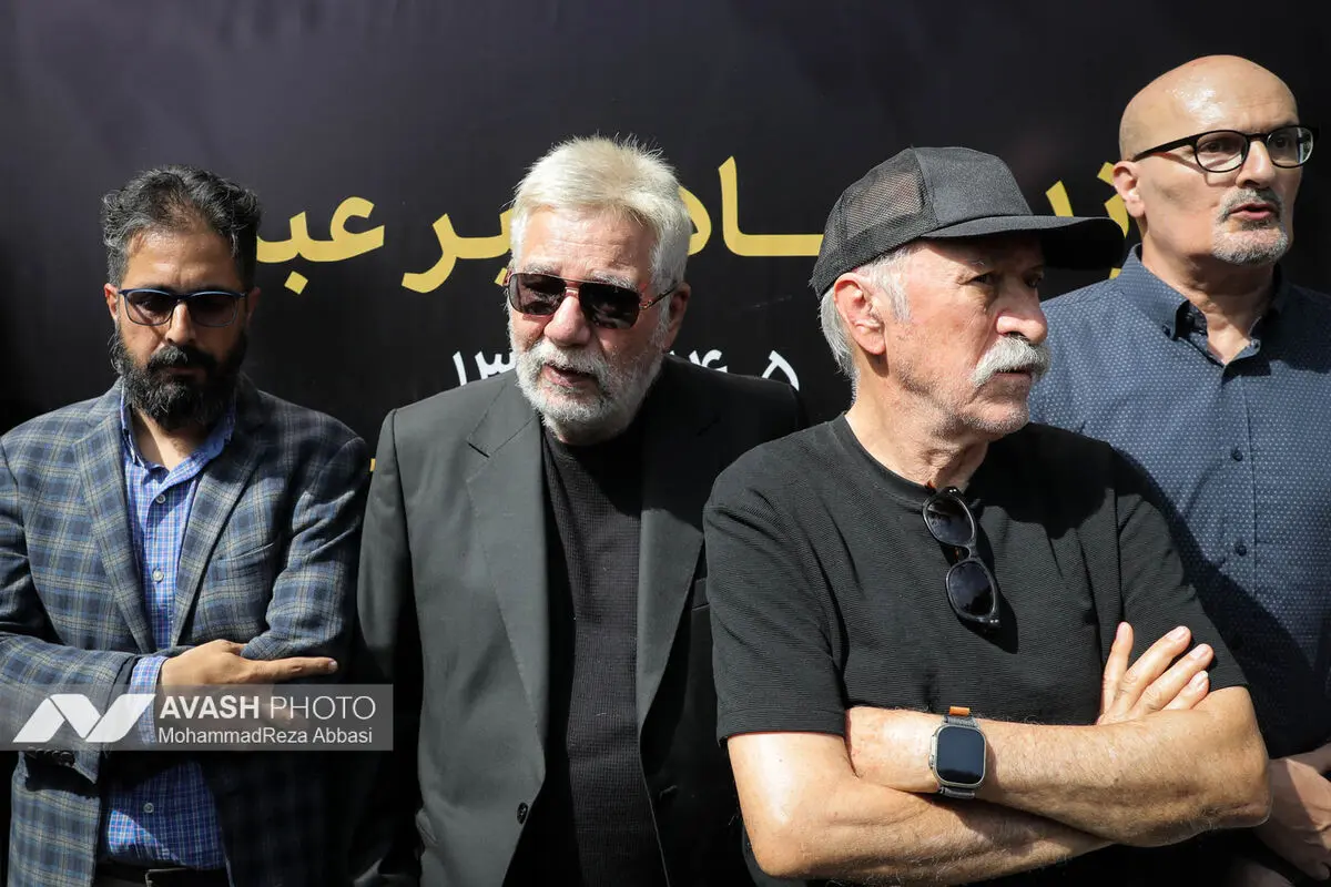 تشییع پیکر زنده یاد «اکبر عبدی»