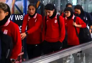 تصاویر دختران ایران در فرودگاه کوالالامپور