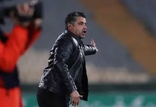 پیروز قربانی: تماشاگران ملوان با اینکه عقب بودند، تشویق می‌کردند؛ برد پرگل نتیجه تلاش شاگردانم بود