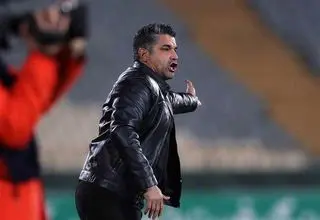 پیروز قربانی: تماشاگران ملوان با اینکه عقب بودند، تشویق می‌کردند؛ برد پرگل نتیجه تلاش شاگردانم بود