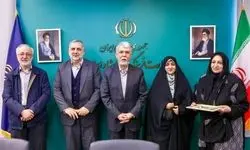 تقدیر وزیر فرهنگ از بانوان نویسنده با تقریظ رهبر انقلاب+فیلم