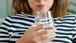 غرغره آب نمک تا چه میزان در رفع سرماخوردگی موثر است