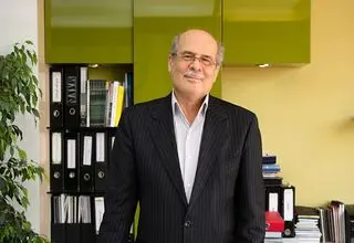 اینترنت طبقاتی، برداشت اشتباه از ماده ۸