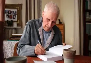 شارل هانری دو فوشه کور، مترجم فرانسوی حافظ درگذشت