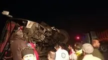 واژگونی اتوبوس در جاده گرمسار
