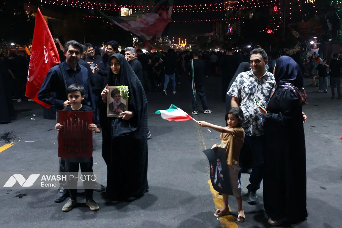 حال و هوای شهر مشهد ساعاتی قبل از شروع مراسم تشییع پیکر رهبر شهید انقلاب