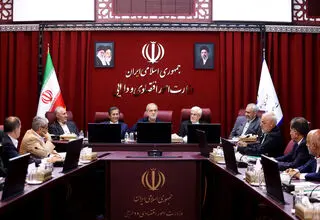 حداقل شش دهک پایین درآمدی باید از افزایش اعتبار کالابرگ بهره‌مند شوند