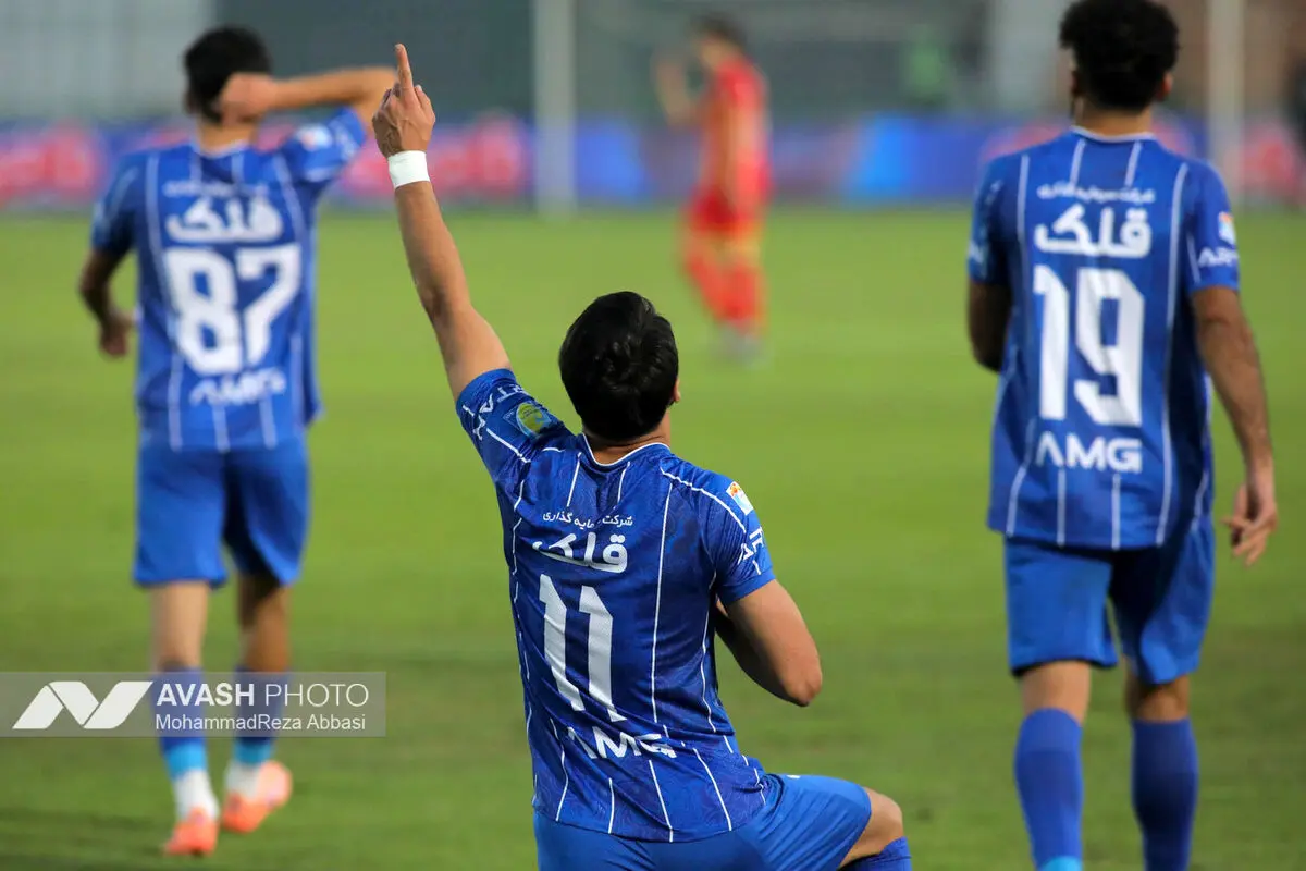 لیگ برتر فوتبال؛ استقلال- فولاد
