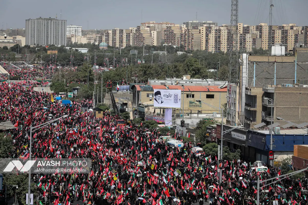 مراسم تشییع پیکر مطهر رهبر شهید انقلاب در تهران - ۲
