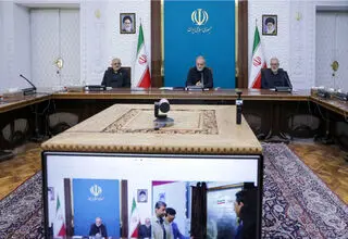 افتتاح بزرگ‌ترین نیروگاه خورشیدی کشور