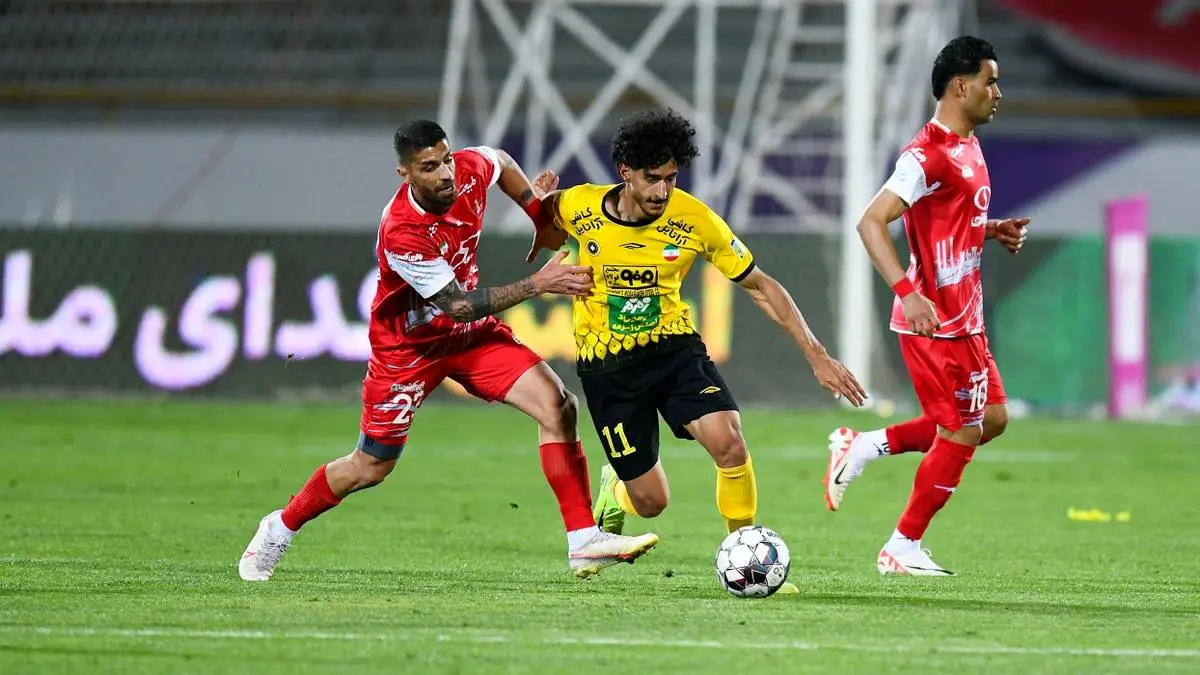 خلاصه بازی سپاهان 0 - پرسپولیس 1