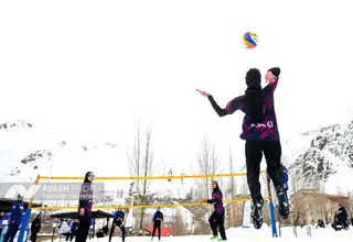 والیبال روی برف در گاجره؛ قهرمانی شمیران و ابهام در جوایز