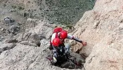 نجات دو زن کوهنورد از ارتفاعات خطرناک دماوند