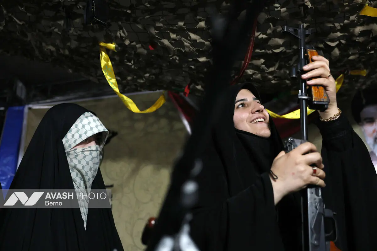 آموزش کار با سلاح در میدان ونک تهران