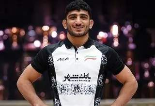 اهدای پاداش مدال طلا به دانیال سهرابی