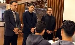 نشست پیمان حدادی با مدیر، سرمربی و اعضای تیم پرسپولیس