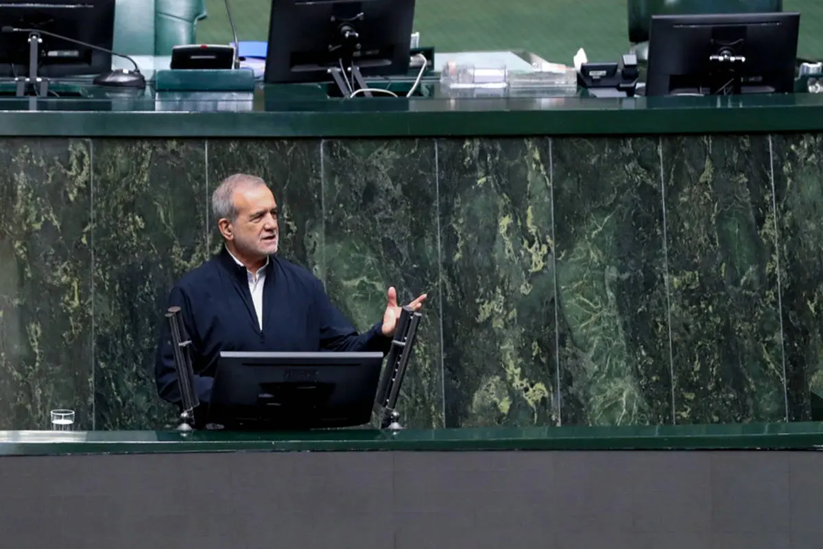 پزشکیان: آنهایی که خودشان غارتگر هستند به ما می گویند غارتگر