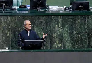 پزشکیان: آنهایی که خودشان غارتگر هستند به ما می گویند غارتگر