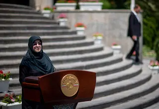 مهاجرانی: ناترازی برق و گاز در دستور کار دولت است 