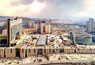 پشت ویترین مگامال‌ها 