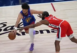 آغاز پلی‌آف NBA با برد مهم دنور و شکست خانگی لیکرز