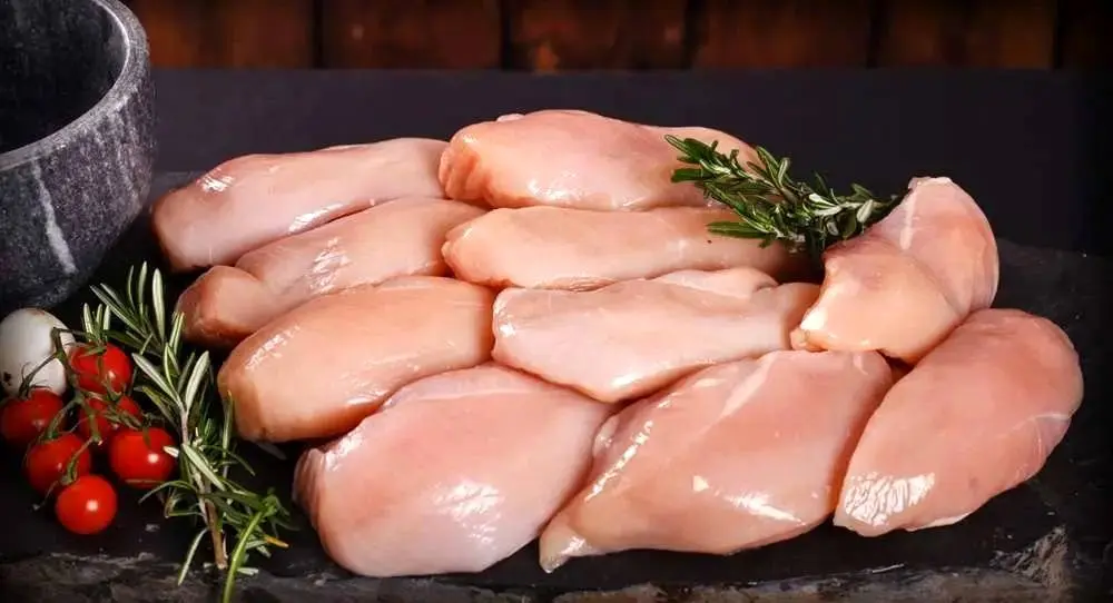 قیمت رسمی مرغ در بازار اعلام شد (شنبه ۱۰ آبان)