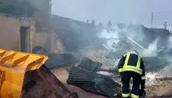 فیلم آتش‌سوزی انبار پنبه در شهرک صنعتی مشهد + جزئیات
