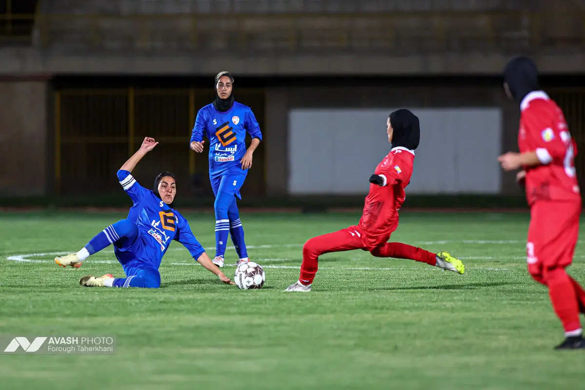 لیگ برتر فوتبال زنان- ایستا البرز و پرسپولیس