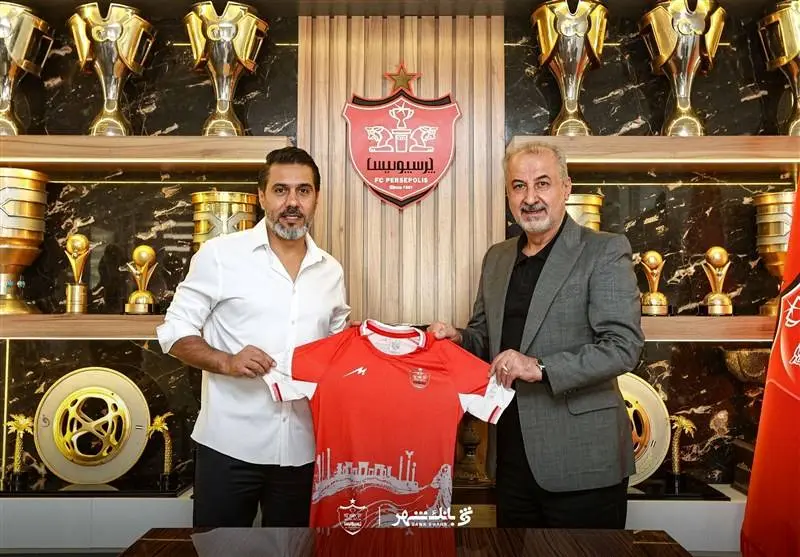 پیروانی یک فصل دیگر مدیر پرسپولیس ماند
