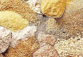 حمل یک میلیون و ۸۲ هزار و ۵۶۴ تن نهاده دامی به استانها