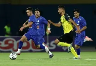 پنجره استقلال خوزستان ۵ قفله شد!
