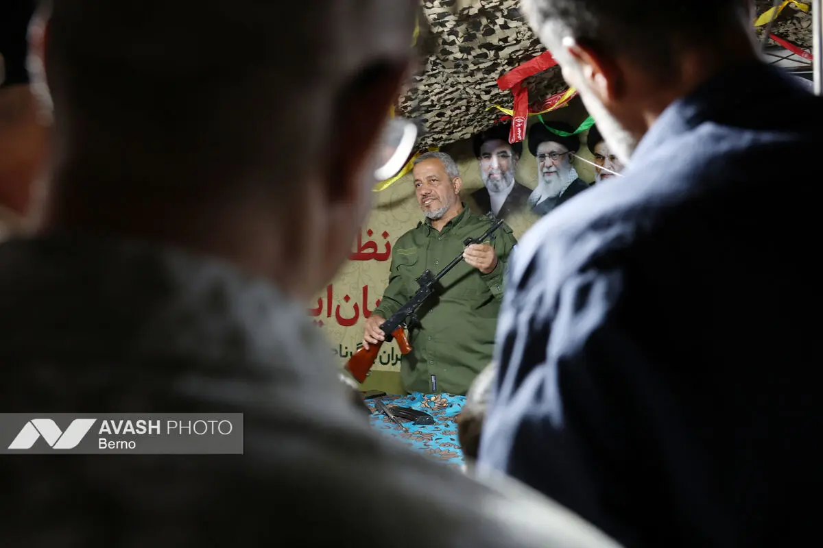 آموزش کار با سلاح در میدان ونک تهران