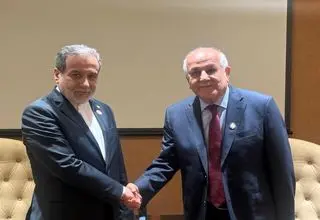 مقام فلسطینی با عراقچی گفتگو کرد