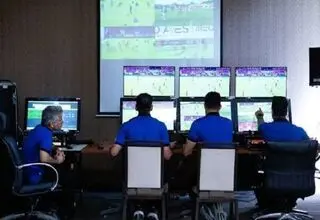۵ داور جدید به جمع داوران VAR اضافه شدند