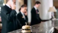 صنعت گردشگری ایران در کما/ سال ۱۴۰۴ برای ایرلاین‌ها و هتلداران چگونه گذشت؟