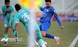 دیدار تیم های فوتبال استقلال تهران و پیکان